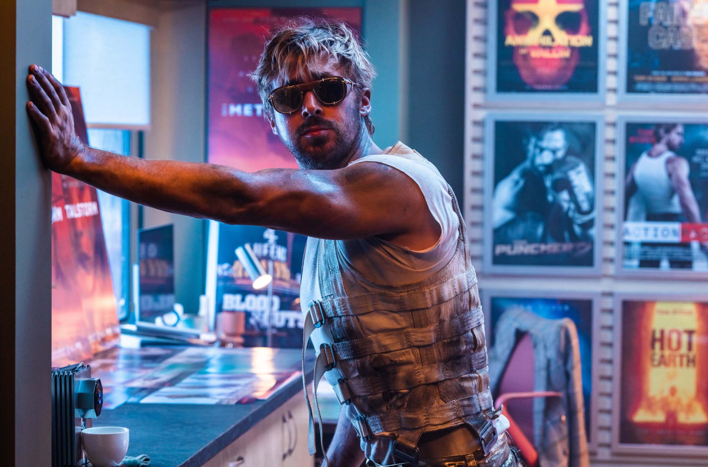 Please ignore Ryan Gosling’s terrible advice about phone use in theaters